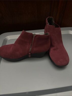 Skechers Women's Burgundy Suede Ankle Booties with Side Zip